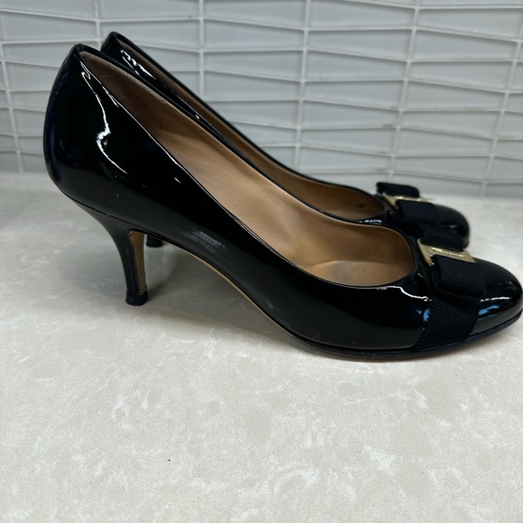 Salvatore Ferragamo Black Patent Leather Pumps - Picture 2 of 6